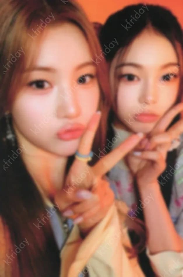 Hearts2Hearts Photocard The Chase[Single 1st]   Album Juun, Ian