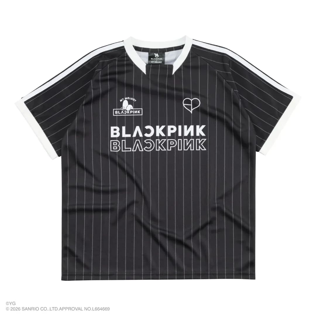 BLACKPINK [My Melody] Camiseta de uniforme (NEGRA) JAPÓN — comprar en POCAPAY GO
